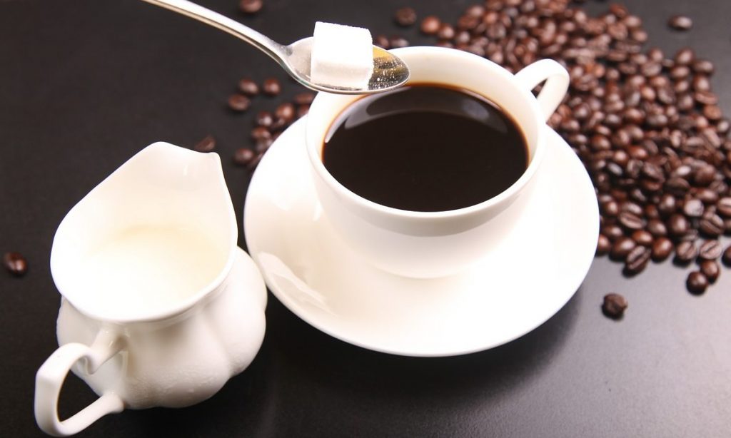 コーヒーに合う砂糖の種類とは 駒屋の平兵衞さんが紡ぐ砂糖物語